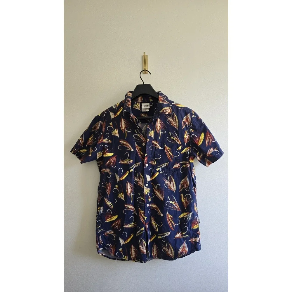 The North Face Mens Button Up Shirt Fly Fishing‎ Lure Print Short Sleeve Size M